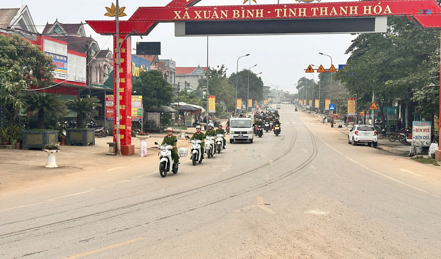 Anh-tin-bai