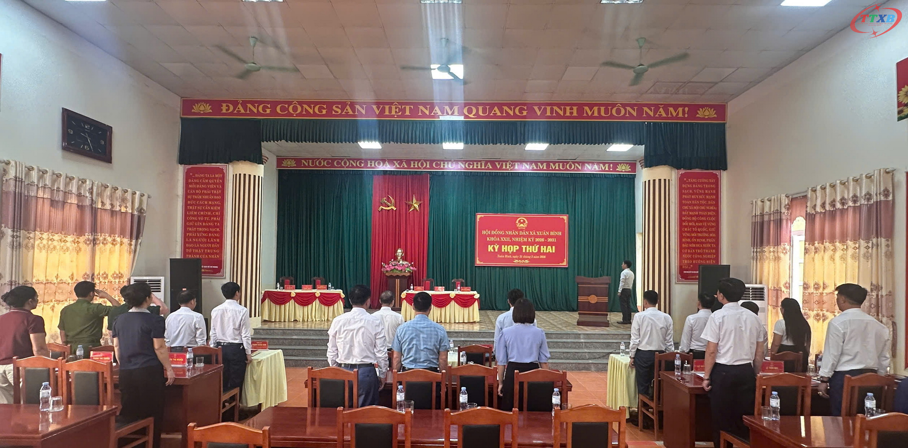 Anh-tin-bai