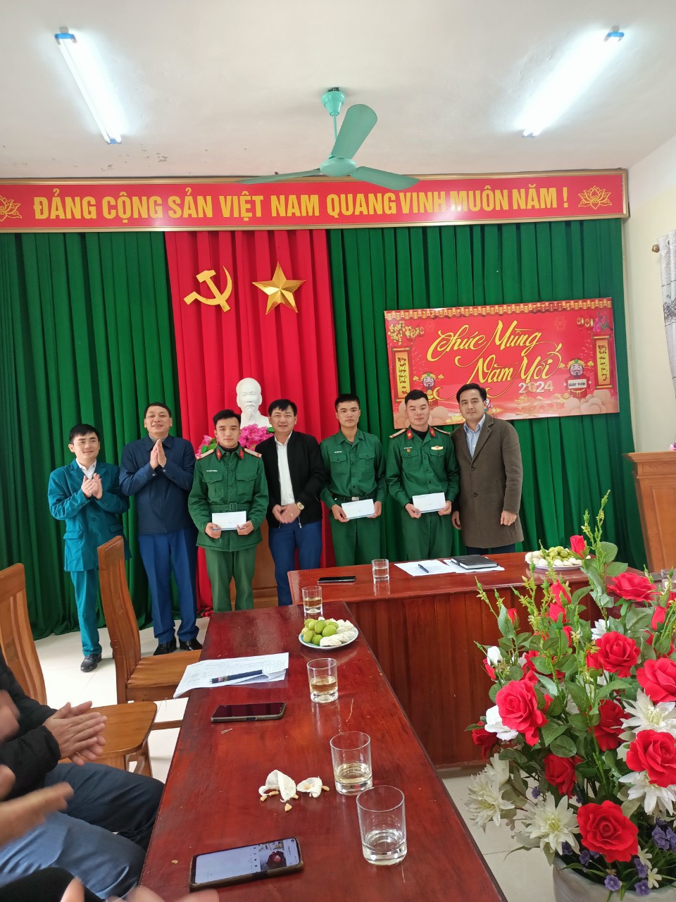 quân sự 4.jpg