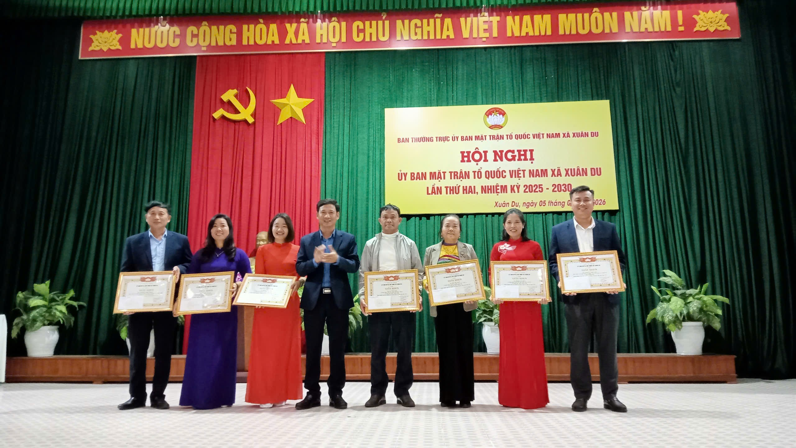 BAN THƯỜNG TRỰC ỦY BAN MTTQ VIỆT NAM XÃ XUÂN DU TỔ CHỨC HỘI NGHỊ LẦN THỨ HAI, NHIỆM KỲ 2025 – 2030