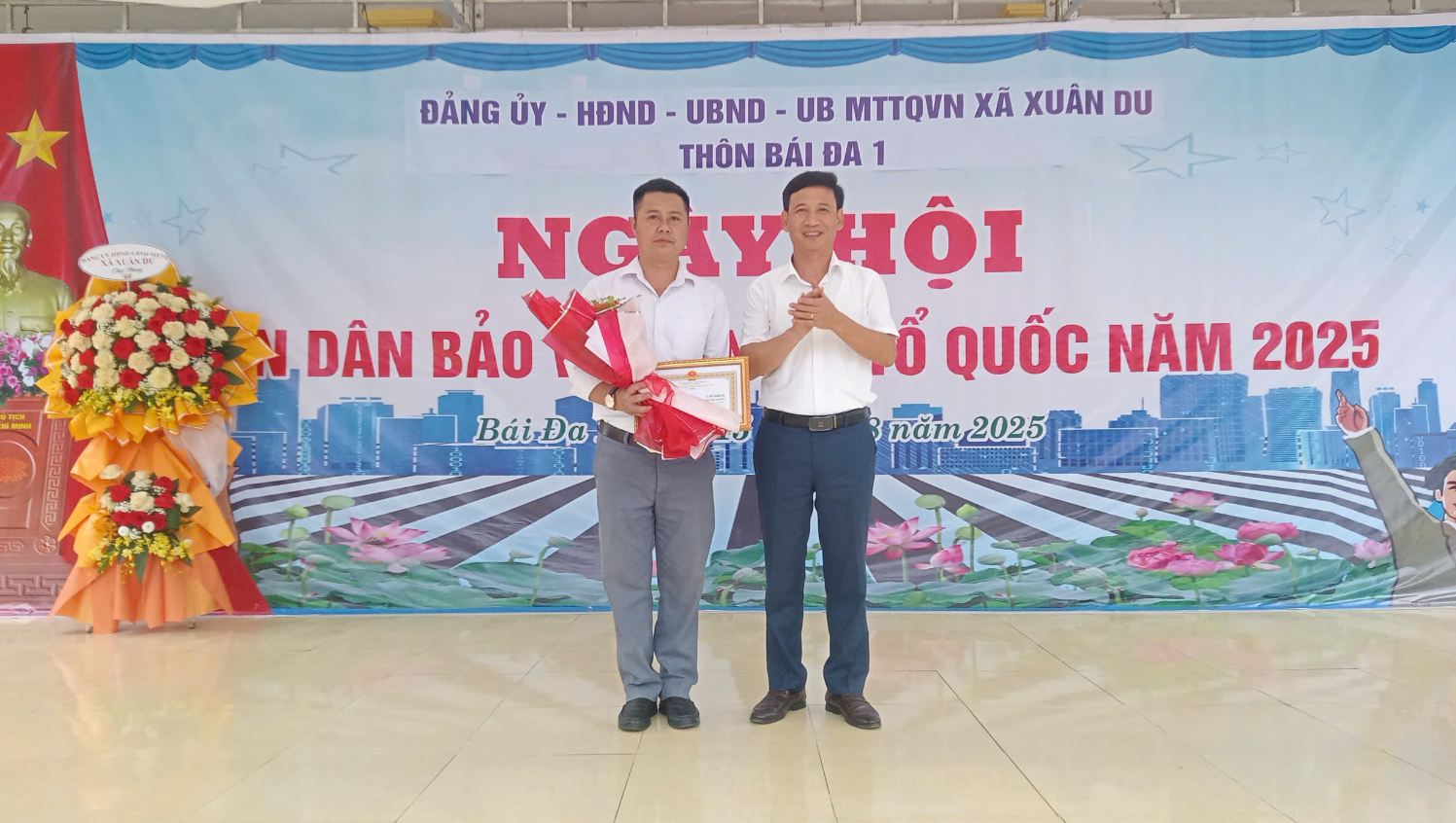 Anh-tin-bai