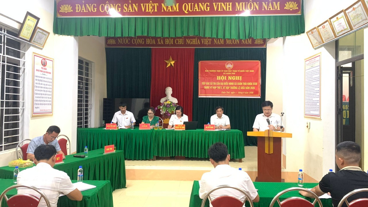TỔ ĐẠI BIỂU SỐ 1 HĐND XÃ TIẾP XÚC CỬ TRI TẠI HAI THÔN THANH XUÂN VÀ YÊN VINH