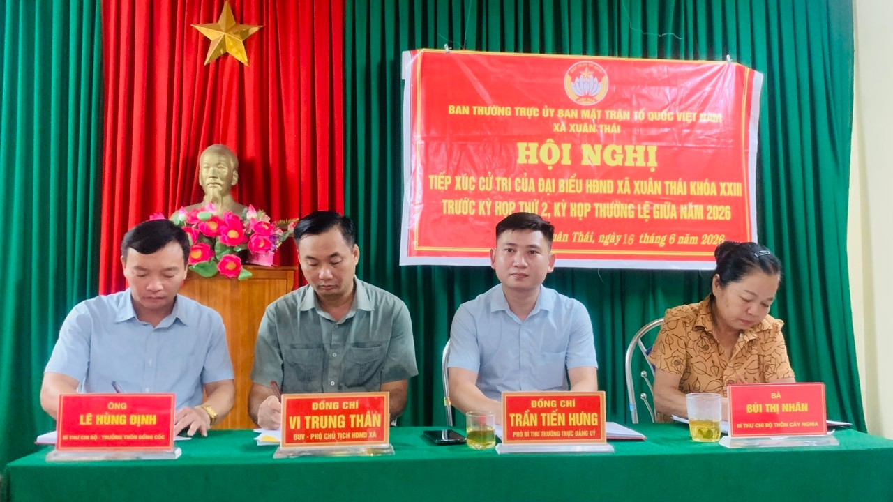 TỔ ĐẠI BIỂU SỐ 2 HĐND XÃ TIẾP XÚC CỬ TRI TẠI THÔN CÂY NGHIA