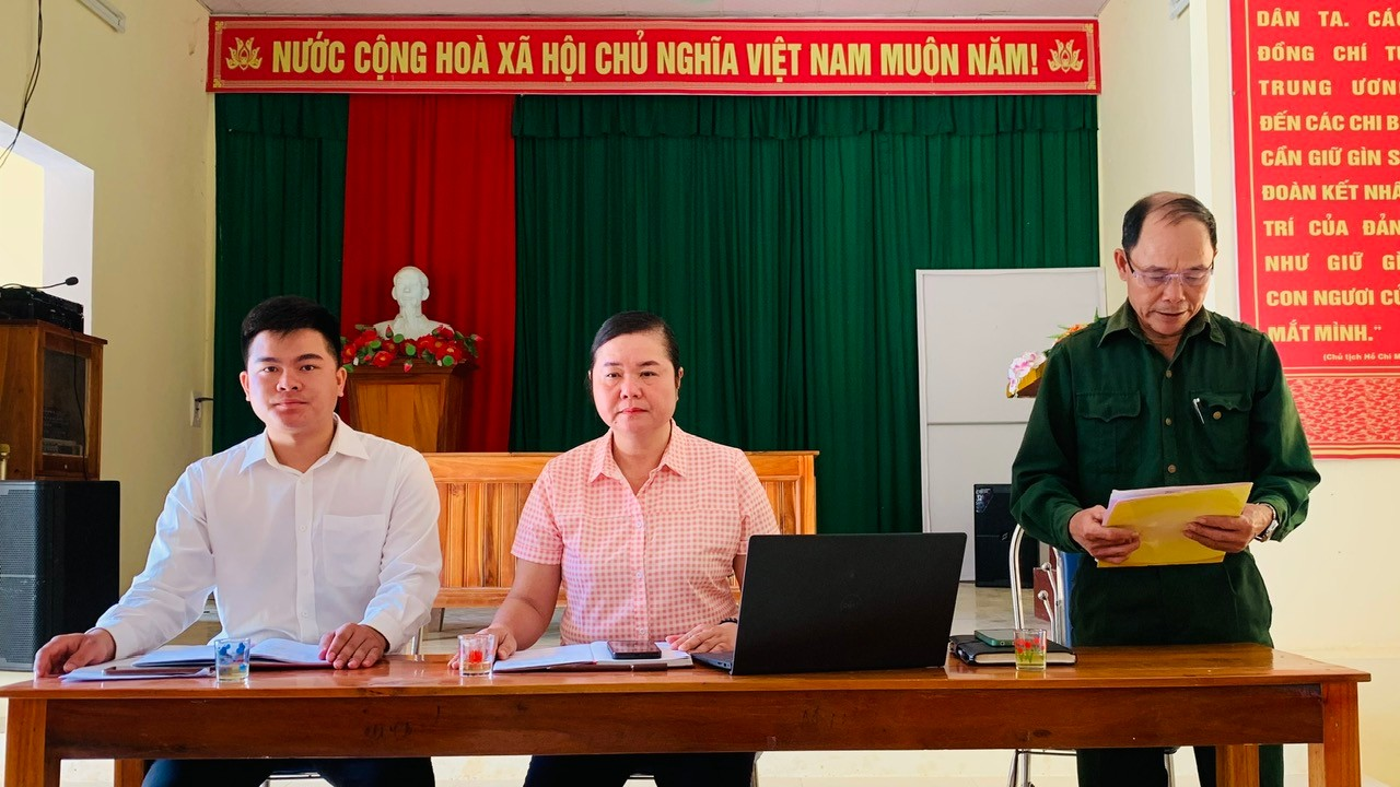THƯỜNG TRỰC ĐẢNG ỦY XÃ XUÂN THÁI LÀM VIỆC VỚI THÔN HỒNG SƠN SAU HƠN 3 THÁNG SÁP NHẬP
