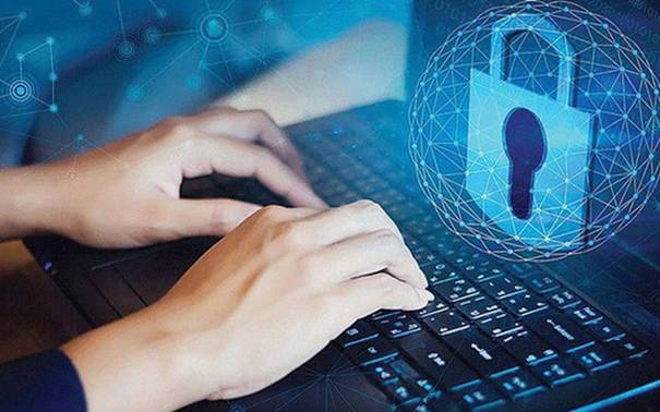 '2 Phải 4 Không' để phòng lừa đảo trực tuyến