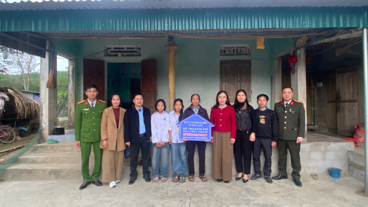 ỦY BAN MTTQ VIỆT NAM XÃ MẬU LÂM, TỈNH THANH HÓA, CHUNG TAY CHĂM LO TẾT CHO HỘ NGHÈO, HỘ GIA ĐÌNH CÓ HOÀN CẢNH ĐẶC BIỆT KHÓ KHĂN.