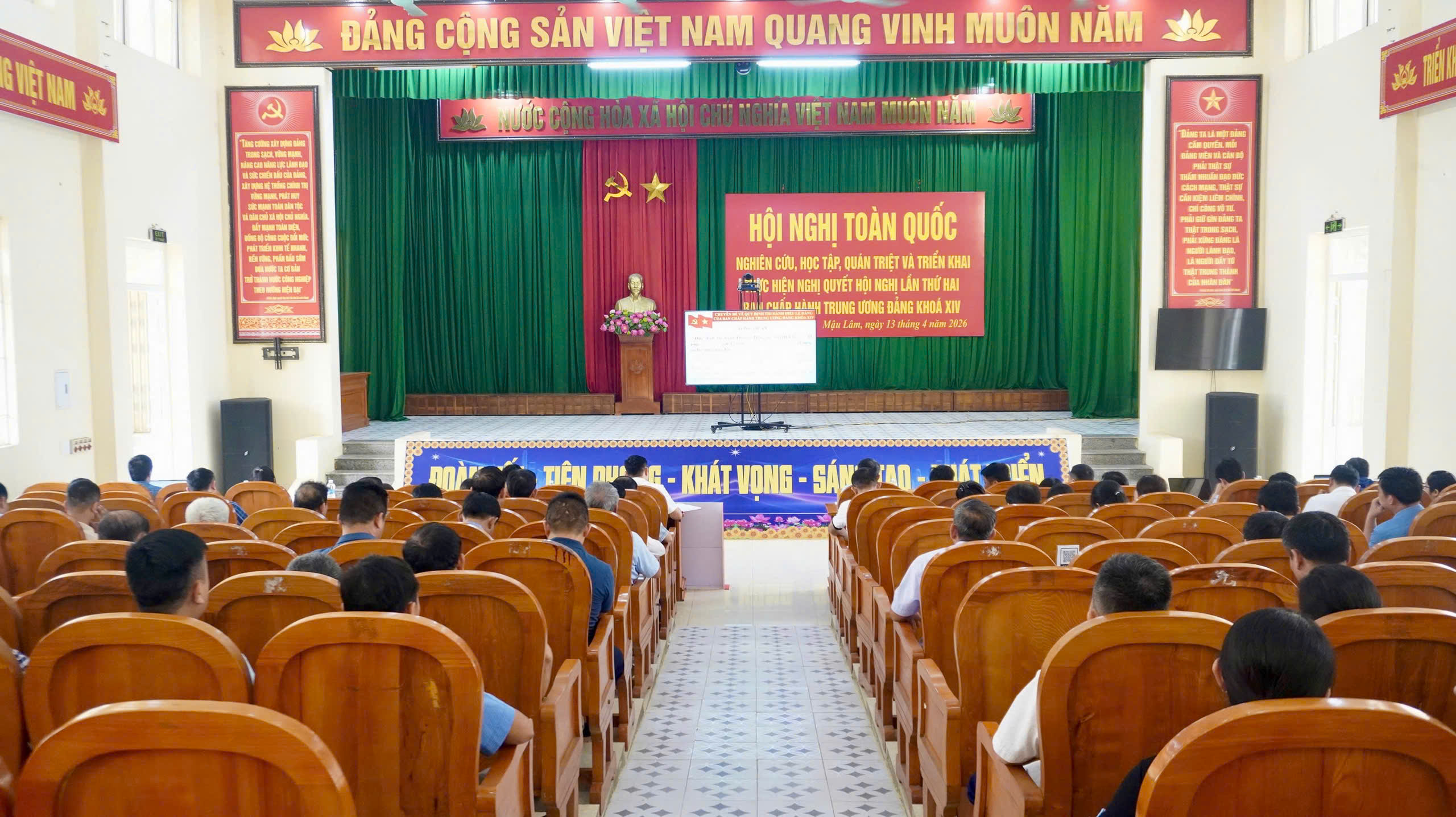 XÃ MẬU LÂM THAM DỰ HỘI NGHỊ TRỰC TUYẾN TOÀN QUỐC.