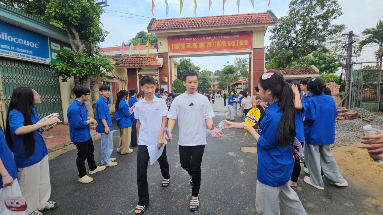 Anh-tin-bai