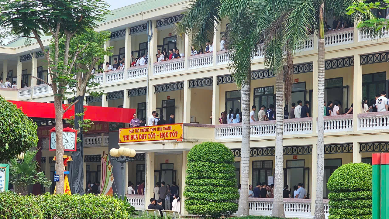 Anh-tin-bai