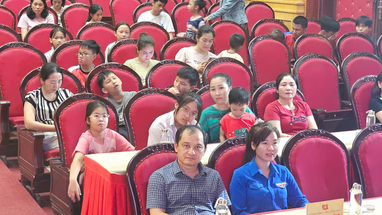 Anh-tin-bai