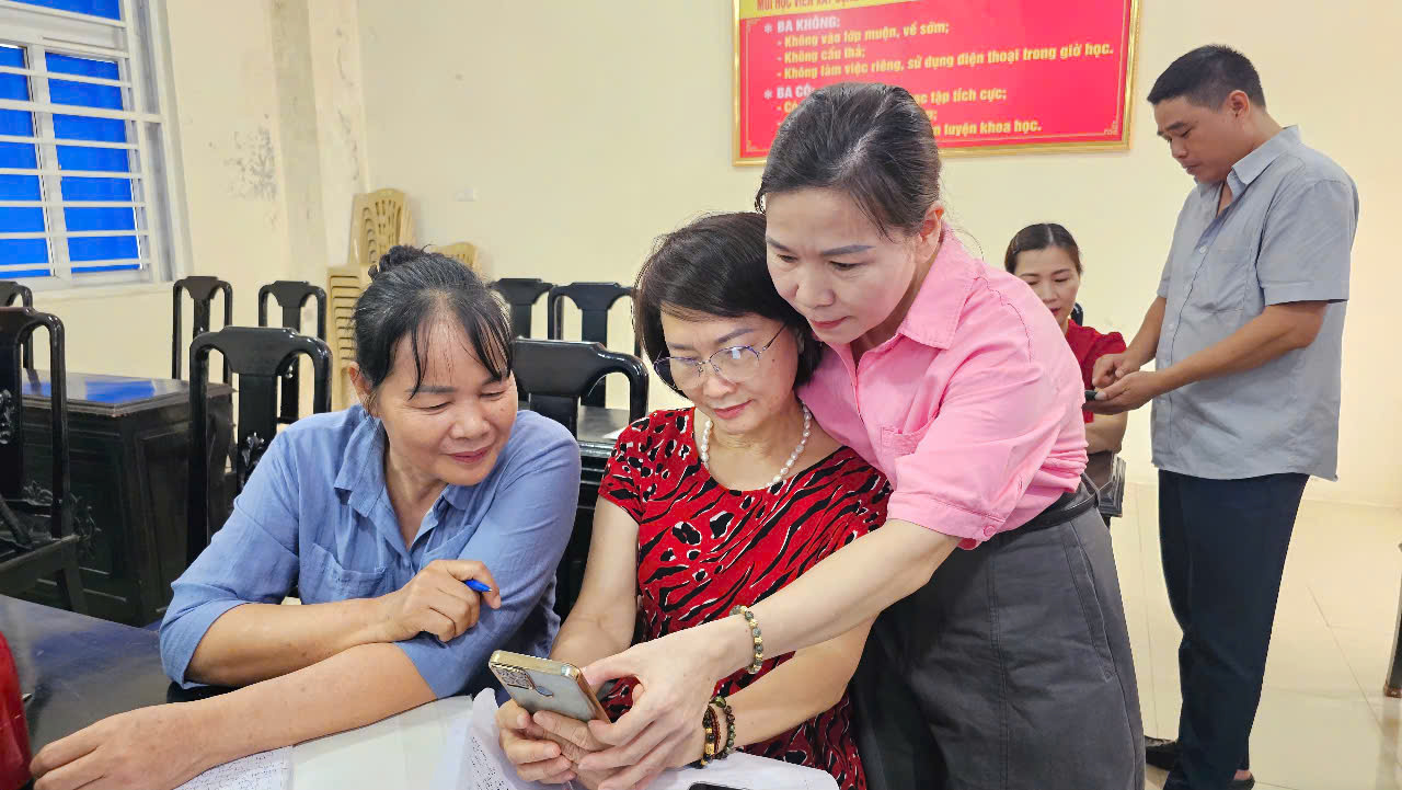 Anh-tin-bai