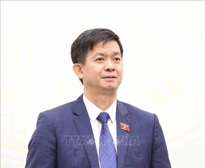 Description: Tổng thư ký, Chủ nhiệm Văn phòng Quốc hội Lê Quang Tùng chủ trì Họp báo. Ảnh: Phương Hoa/TTXVN