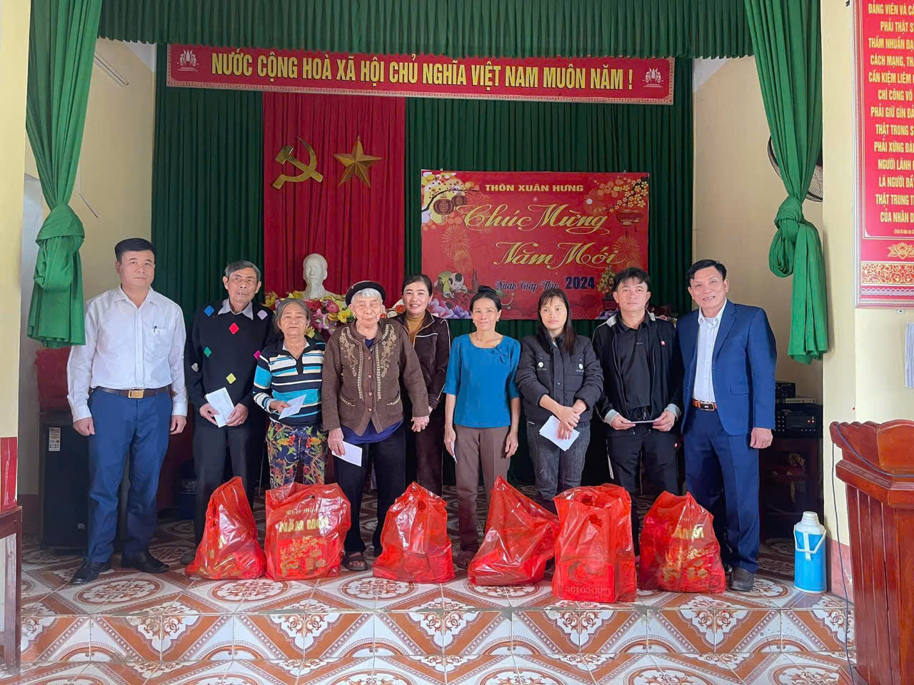 THÔN XUÂN HƯNG XÃ NHƯ THANH TRI ÂN NHỮNG NGƯỜI CÓ CÔNG VỚI CÁCH MẠNG