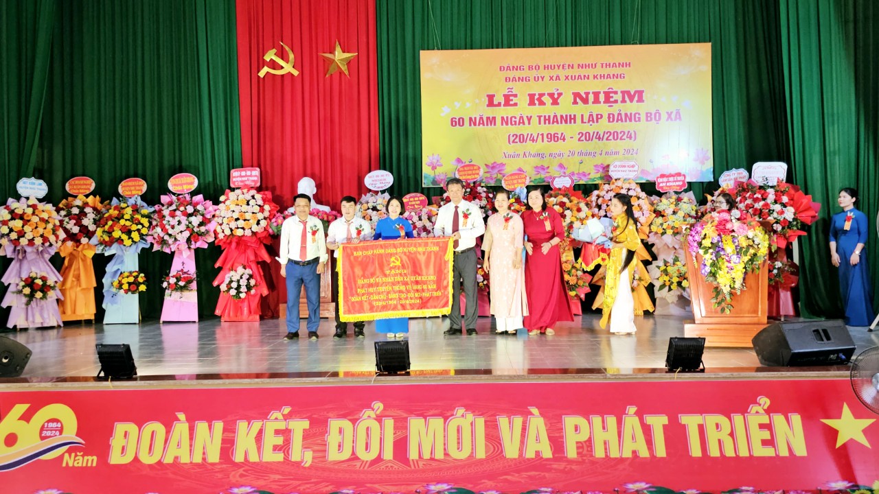 Lễ kỷ niệm 60 năm ngày thành lập Đảng bộ xã Xuân Khang.