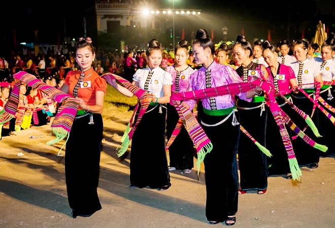 Vận dụng quan điểm của Chủ tịch Hồ Chí Minh về bảo tồn, phát huy giá trị di sản văn hóa ở nước ta hiện nay