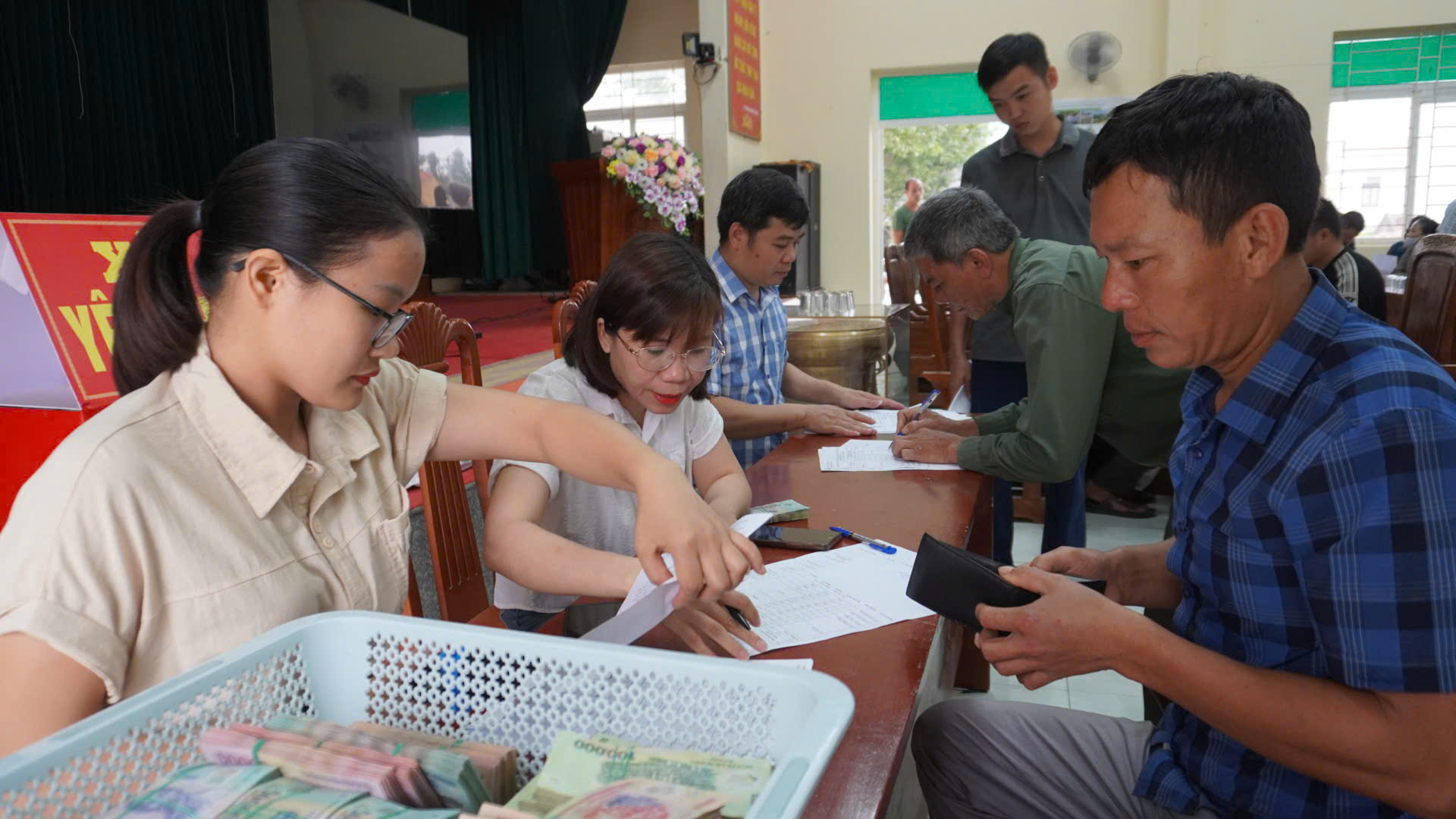 Yên Thọ chi trả trên 4,4 tỷ đồng hỗ trợ người chăn nuôi bị thiệt hại do dịch tả lợn châu Phi