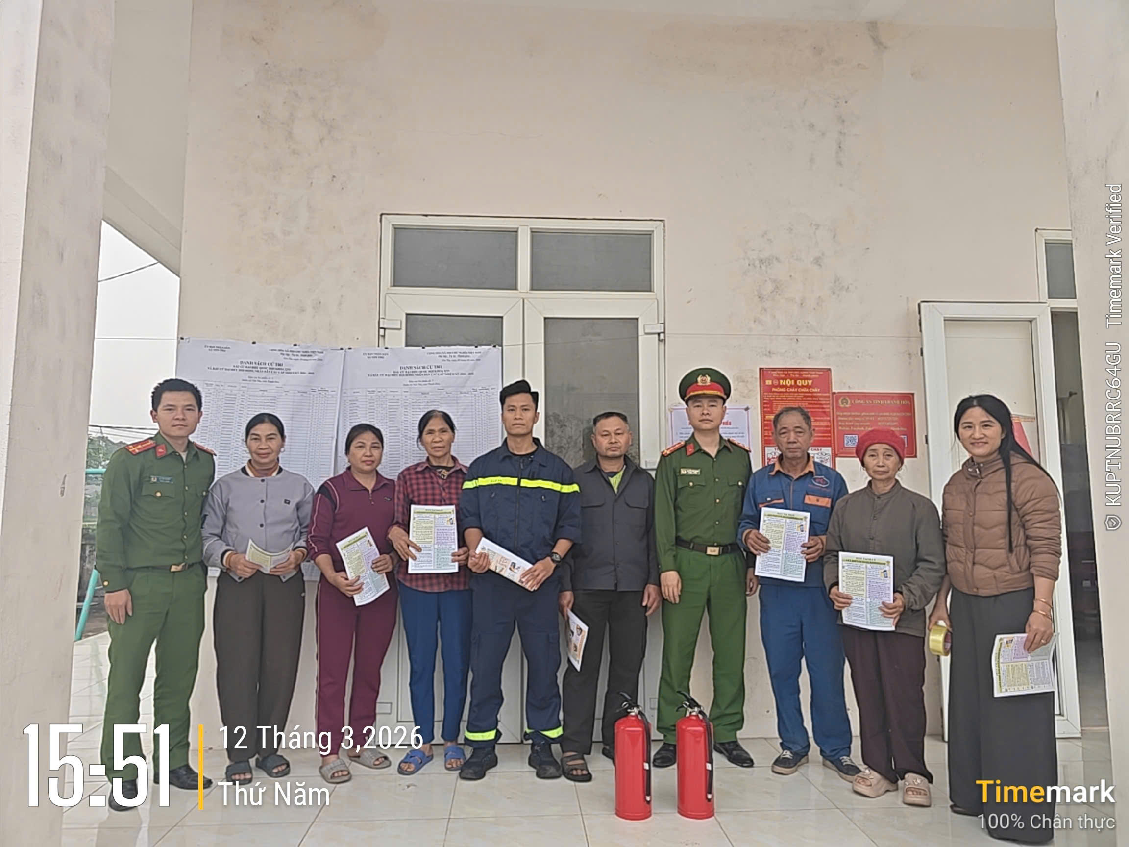 CÔNG AN XÃ YÊN THỌ HƯỚNG DẪN TỔ BẦU CỬ CÔNG TÁC ĐẢM BẢO AN TOÀN PHÒNG CHÁY, CHỮA CHÁY TẠI CÁC KHU VỰC BẦU CỬ