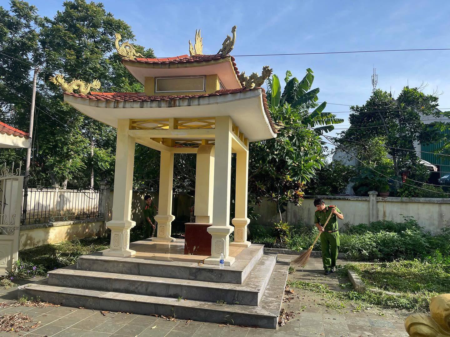 Anh-tin-bai