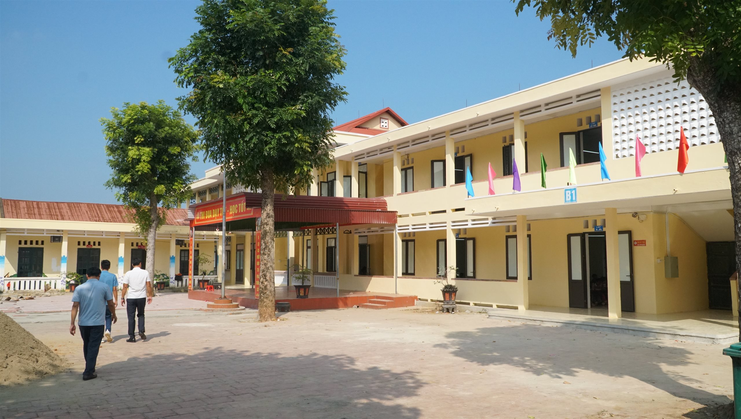 Anh-tin-bai