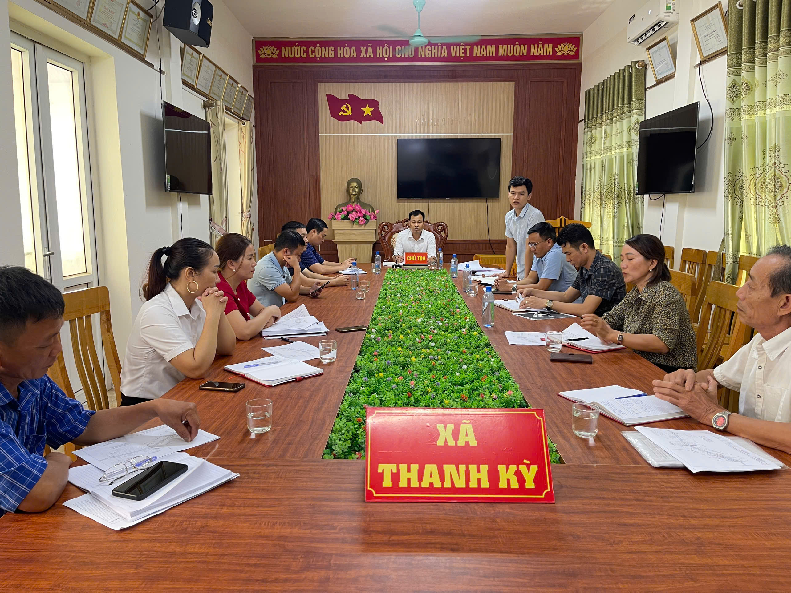 Hội nghị bàn về phương án giải phóng mặt bằng, nâng cấp, mở rộng tuyến đường tỉnh 505.