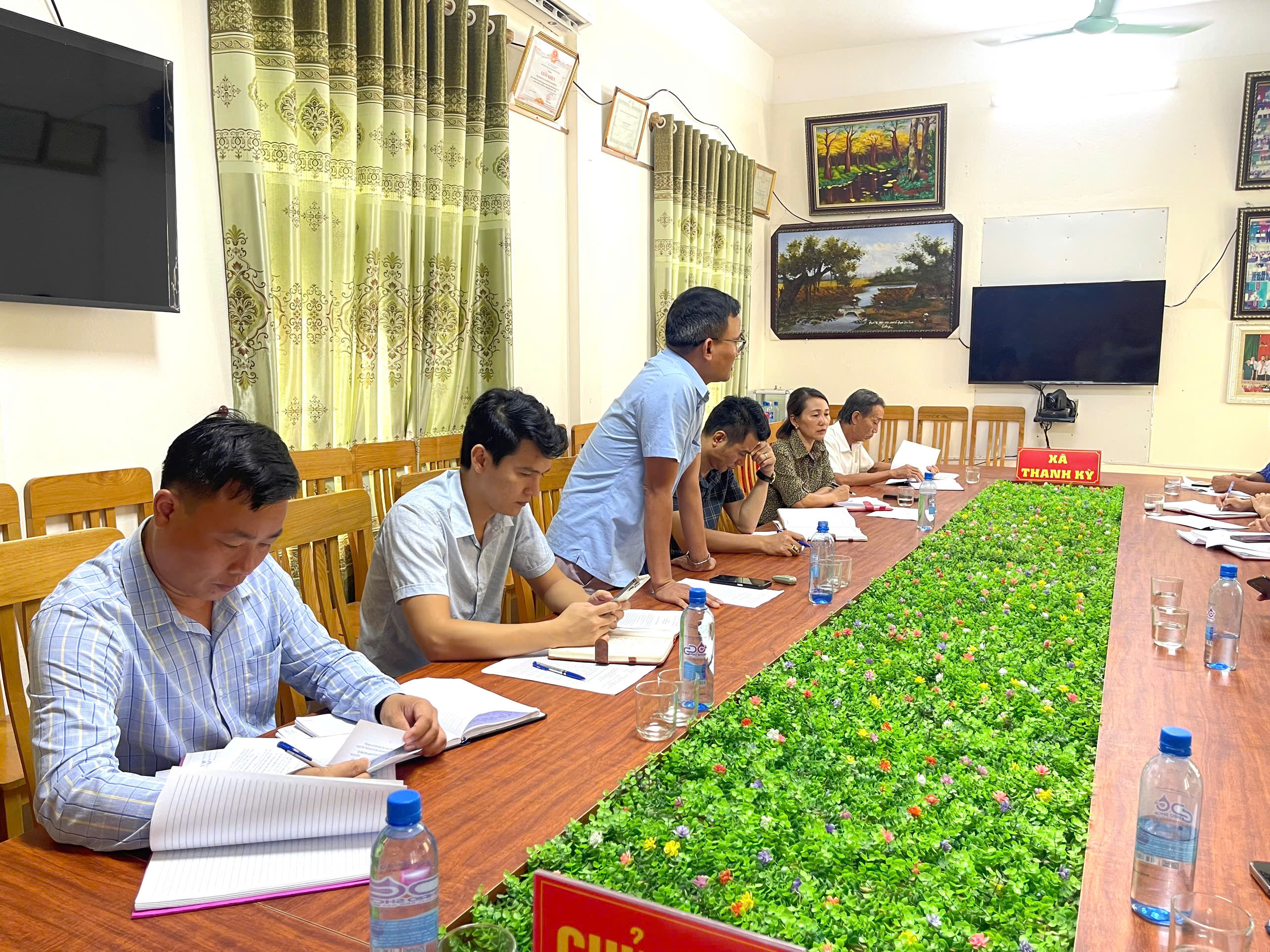 Anh-tin-bai