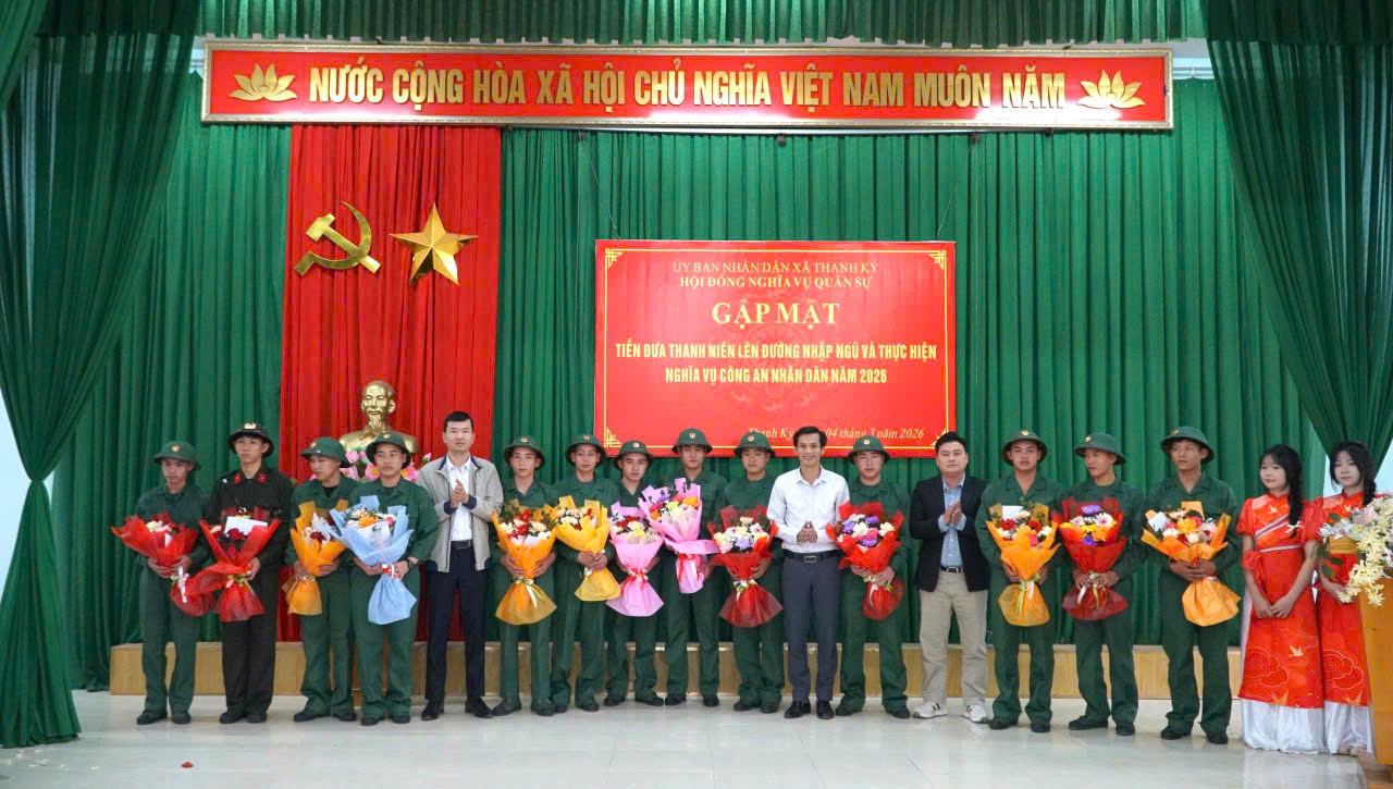 Xã Thanh Kỳ gặp mặt, tiễn đưa thanh niên lên đường nhập ngũ và thực hiện nghĩa vụ công an nhân dân năm 2026.