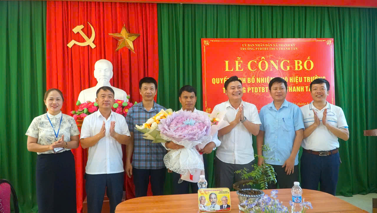 Lễ Công bố Quyết định bổ nhiệm Phó Hiệu trưởng Trường Phổ thông Dân tộc bán trú – THCS Thanh Tân