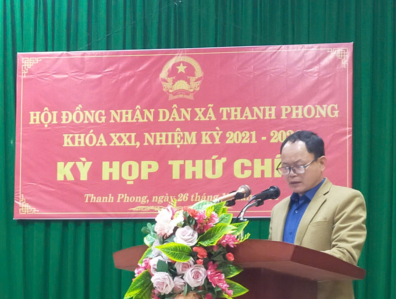 Bí thư Đảng ủy phát biểu tại Kỳ họp.jpg