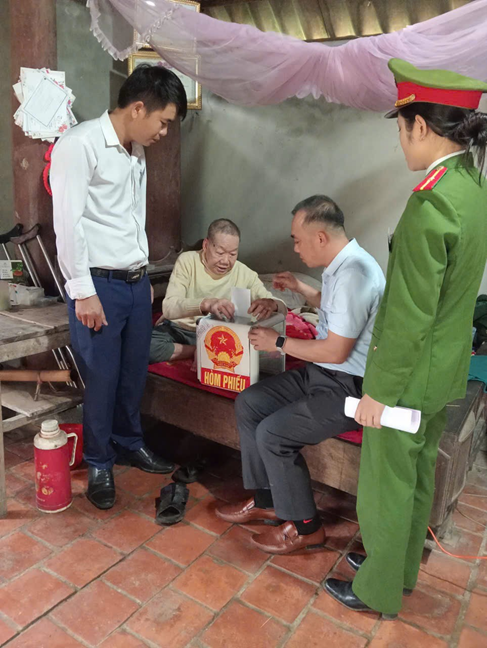 Anh-tin-bai