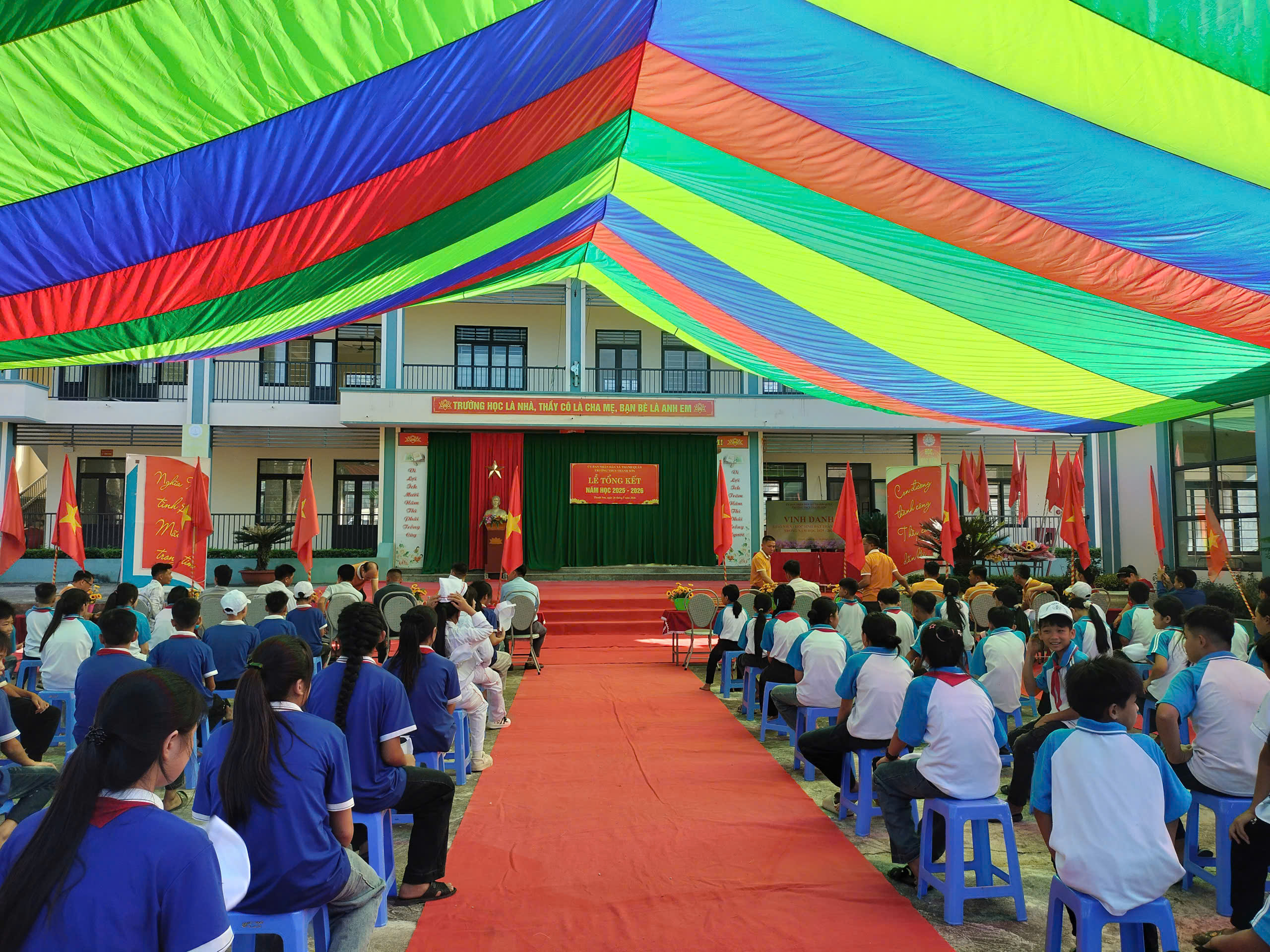 TRƯỜNG THCS THANH SƠN TỔNG KẾT NĂM HỌC 2025 – 2026, KHẲNG ĐỊNH CHẤT LƯỢNG GIÁO DỤC TOÀN DIỆN