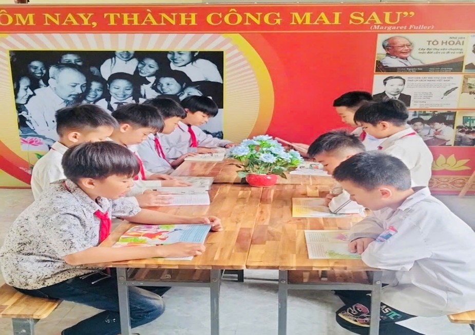 Anh-tin-bai