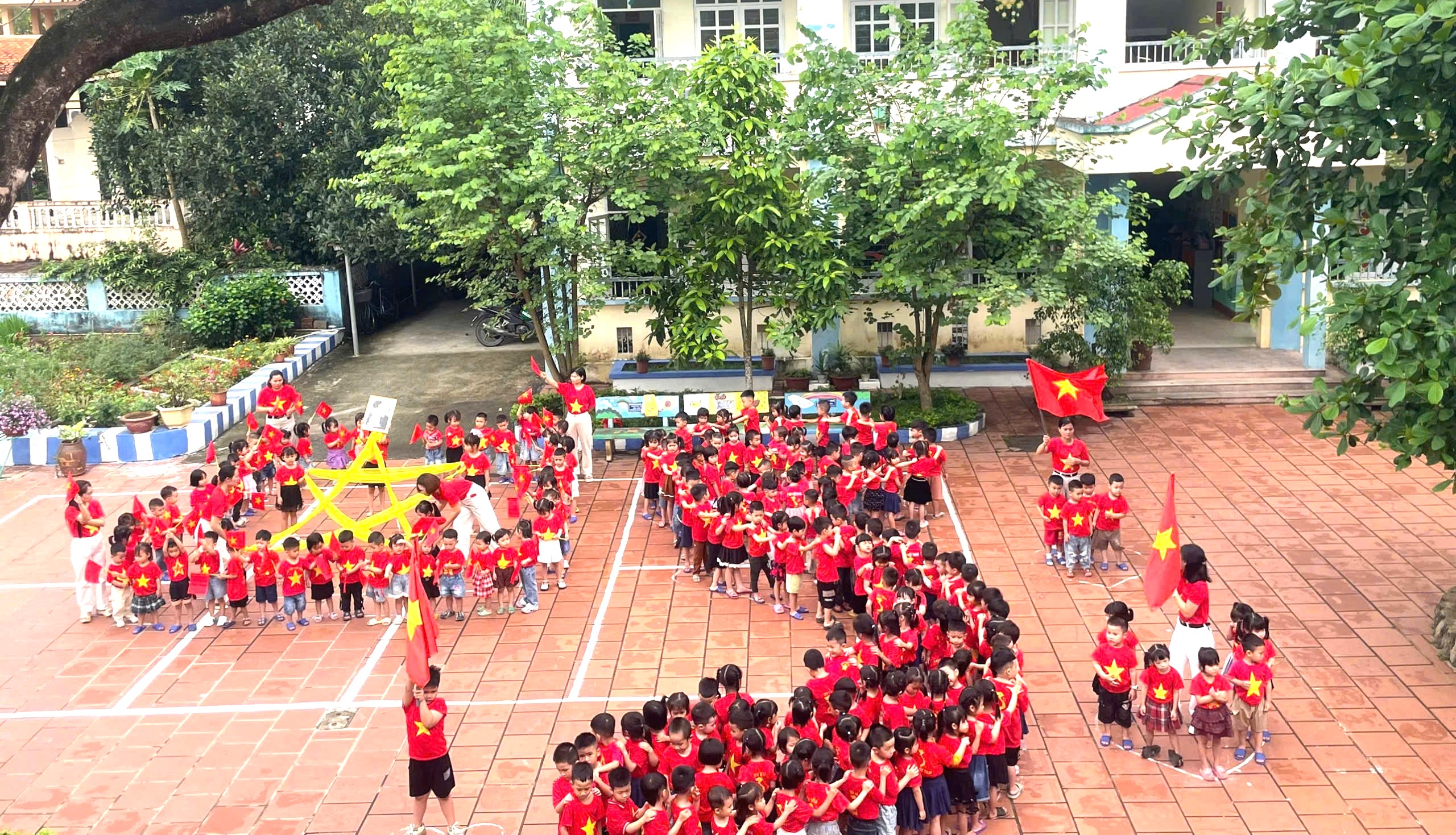 TRƯỜNG MẦM NON THIỆU THÀNH HƯỚNG TỚI KỶ NIỆM NGÀY GIẢI PHÓNG MIỀN NAM 30/4 – KHƠI DẬY NIỀM TỰ HÀO DÂN TỘC TỪ NHỮNG MẦM NON TƯƠNG LAI