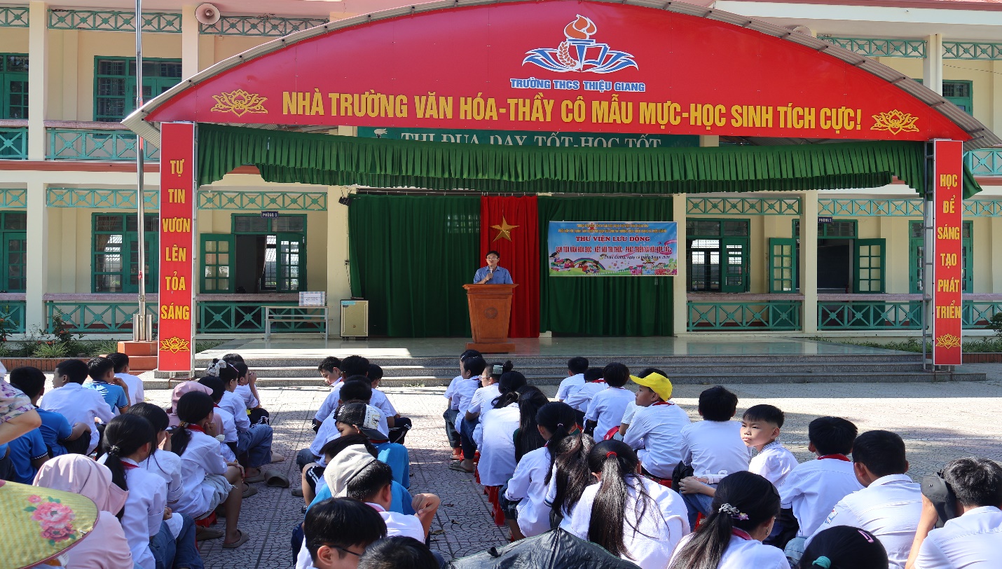 C:\Users\AdminPC01\Desktop\ảnh đọc sách lưu động\IMG_0878.JPG