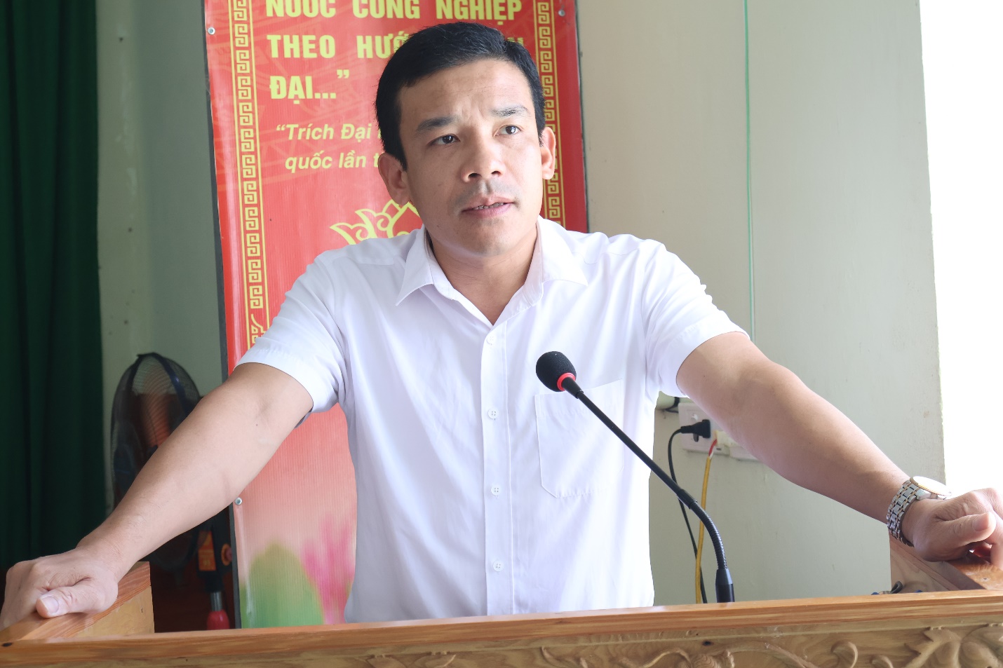 C:\Users\PC\Desktop\Tiếp xúc cử tri quản xã\IMG_2256.JPG