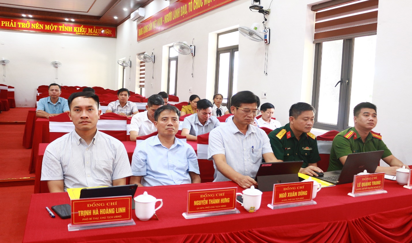 E:\HN trược tuyến\IMG_6873.JPG