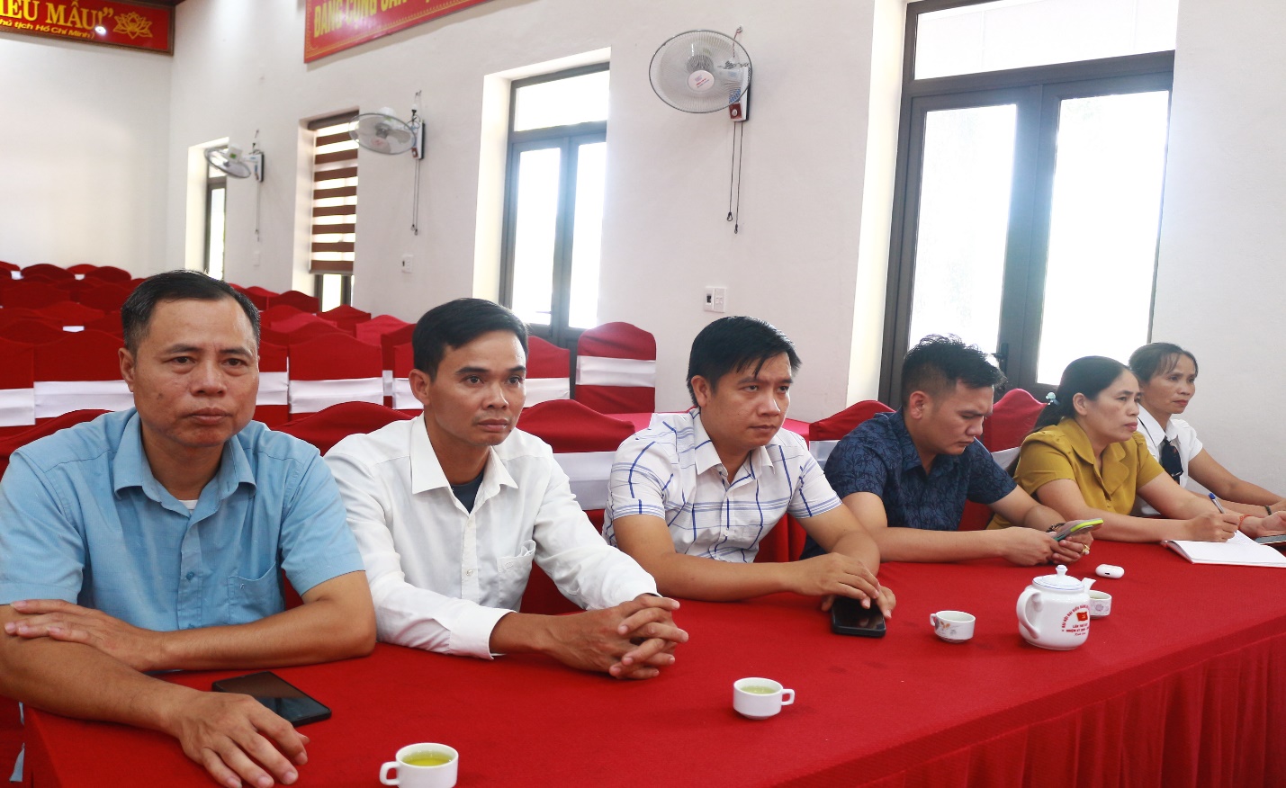 E:\HN trược tuyến\IMG_6879.JPG