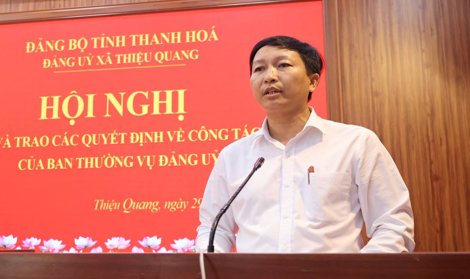 C:\Users\PC\Desktop\Hội nghị công bố quyết định của Đảng ủy giải thể thôn\IMG_3019.JPG