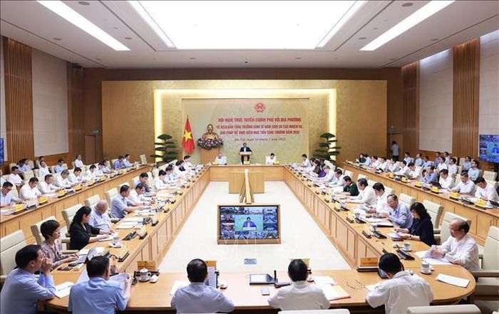 Hội nghị Chính phủ với địa phương về kịch bản tăng trưởng kinh tế năm 2025. Ảnh: Dương Giang/TTXVN