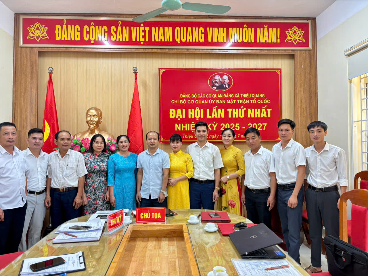 E:\TTCUDUC\ảnh đưa tin năm 2025\ĐH chi bộ UBMTTQ xã 18.7.2025\gen-o-z6815942547224_429e8d6639c79a302a3ec9e3dfafe11e.jpg