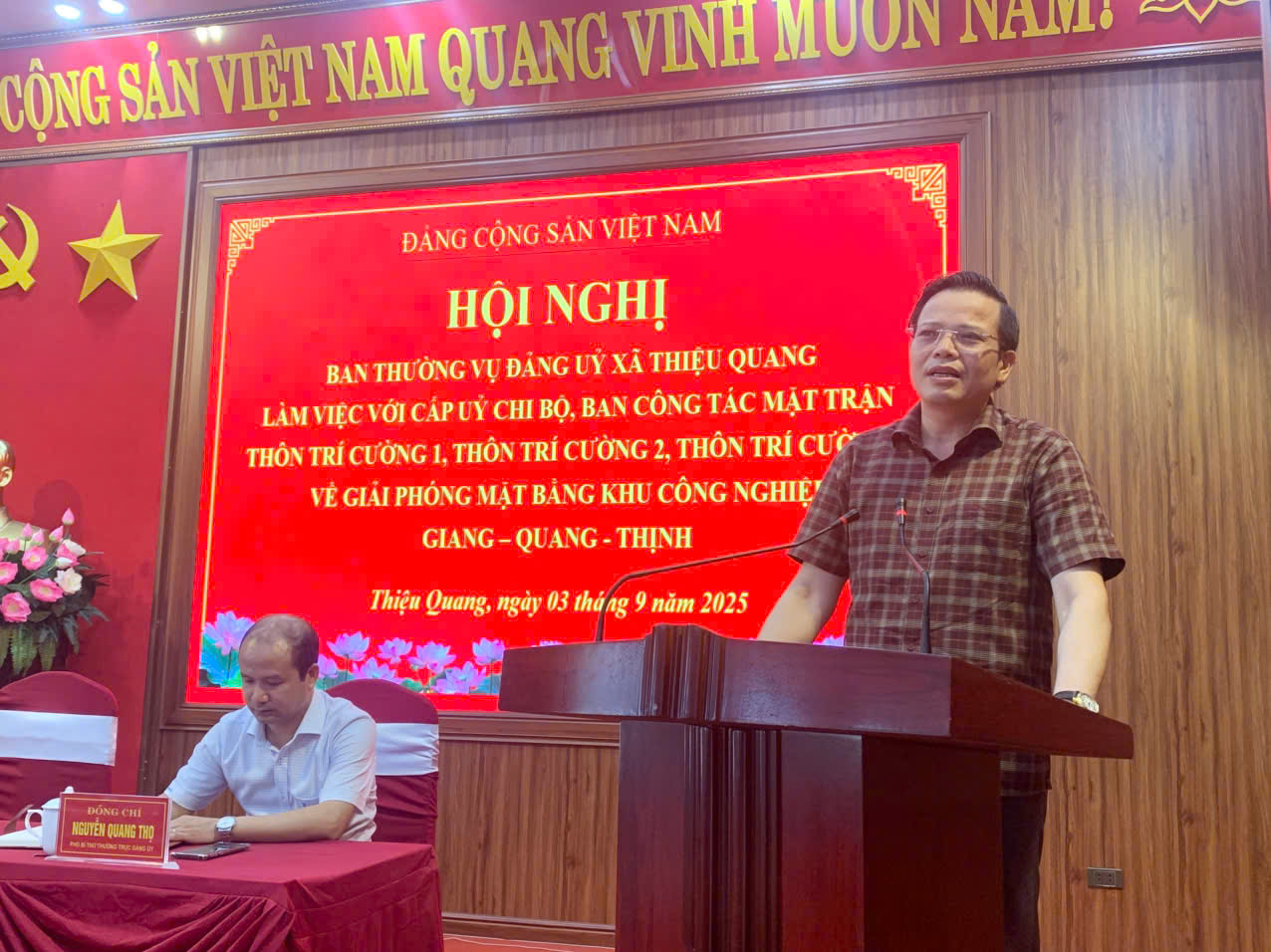 D:\TTCUDVC XÃ\ảnh  họp bch đu 16.7.2025\Ảnh làm việ với 3 thôn chí cường 3.9.2025\gen-h-z6973022189235_60f7b28c9eaca1cc0618f41023a47295.jpg