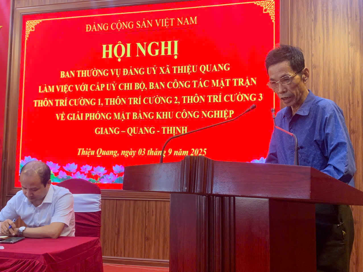 D:\TTCUDVC XÃ\ảnh  họp bch đu 16.7.2025\Ảnh làm việ với 3 thôn chí cường 3.9.2025\gen-h-z6973022250187_d4bc3e500d5b55c19ecec4220342fa37.jpg