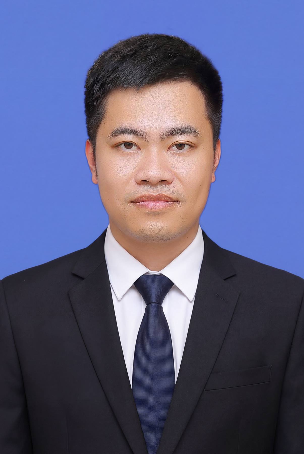 NGUYỄN MẠNH HÙNG