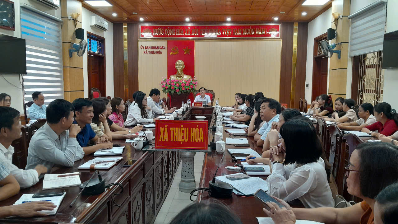 Giao ban cán bộ quản lý các cơ sở giáo dục năm học 2025-2026