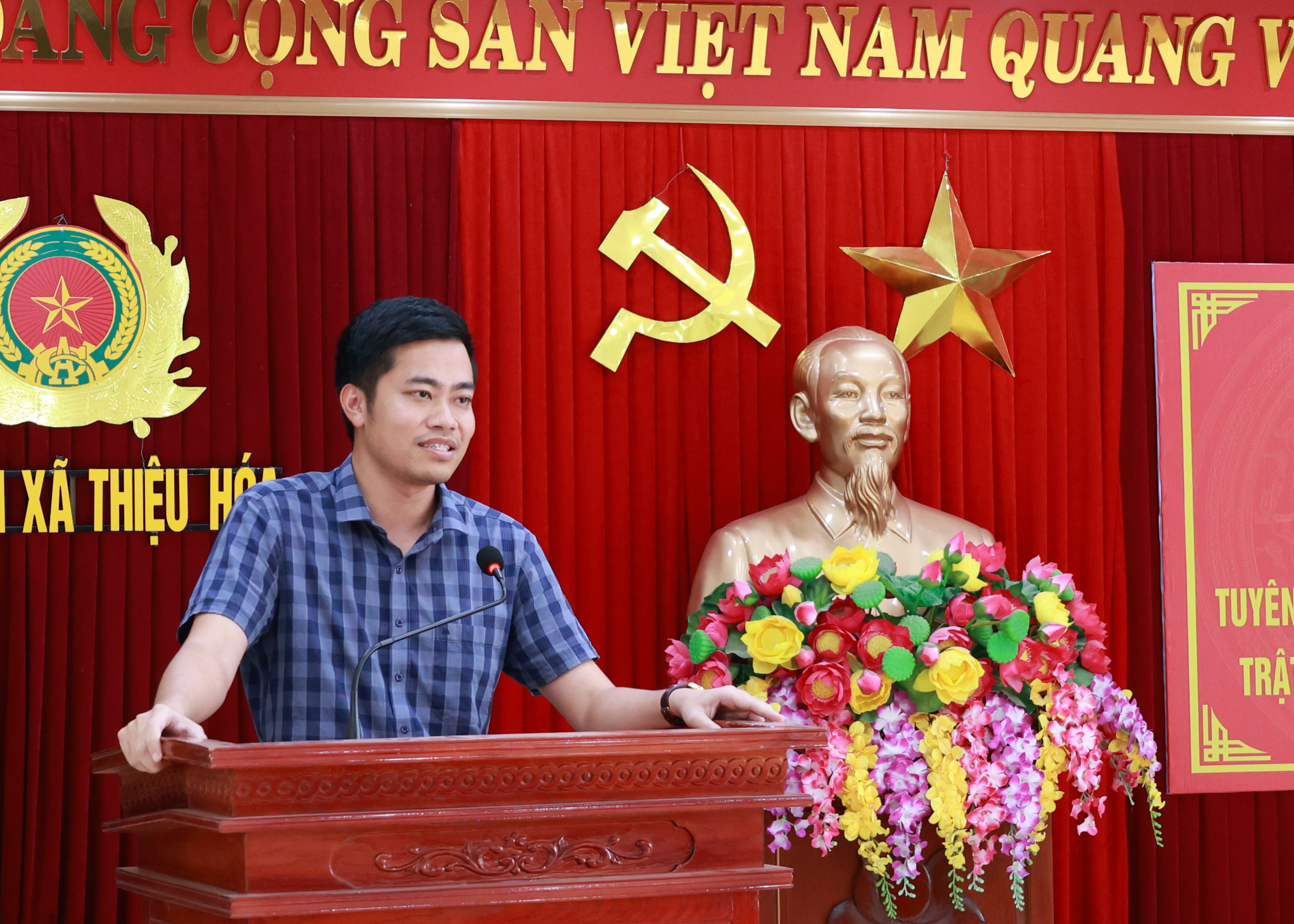 Anh-tin-bai