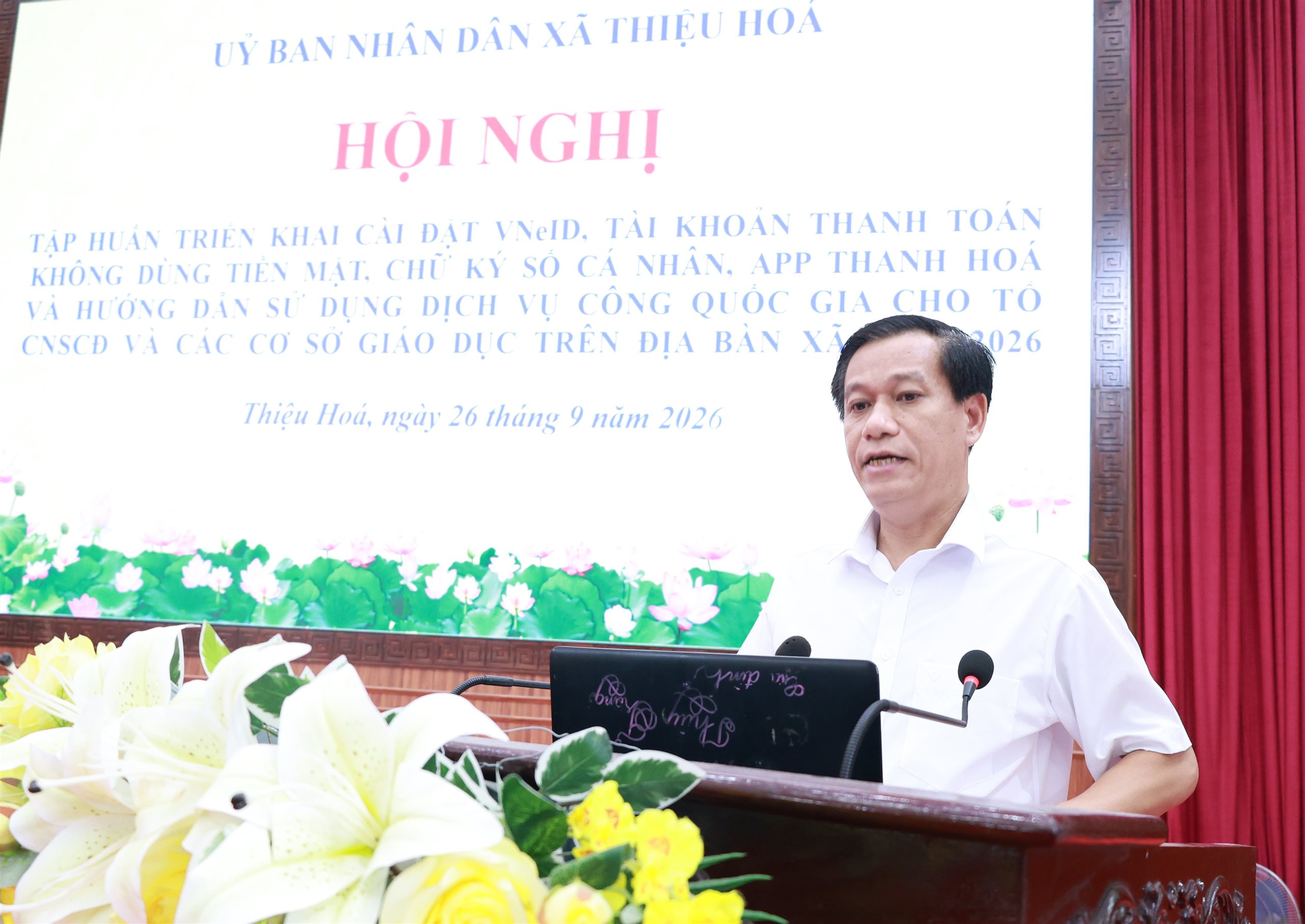 Anh-tin-bai