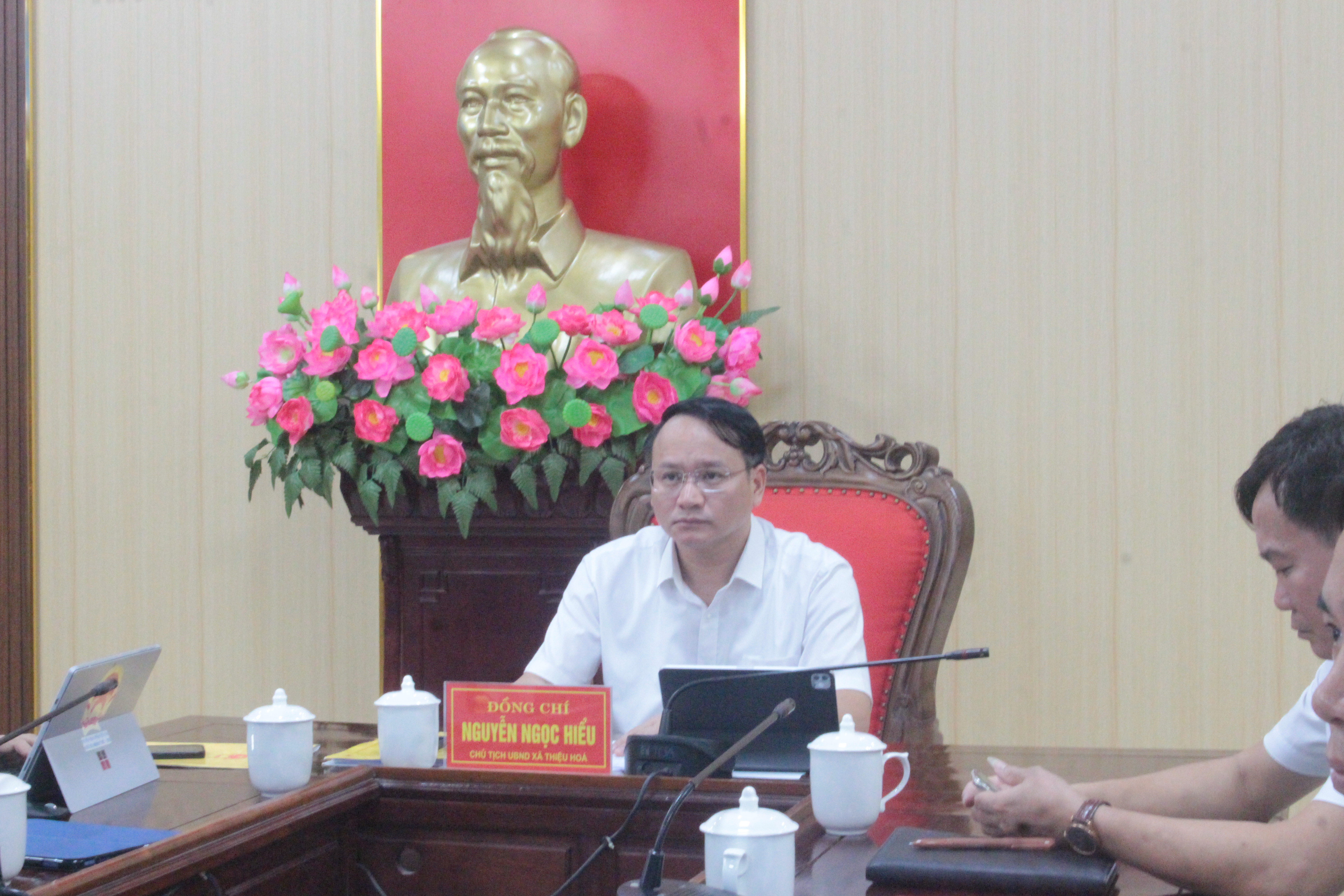 Anh-tin-bai