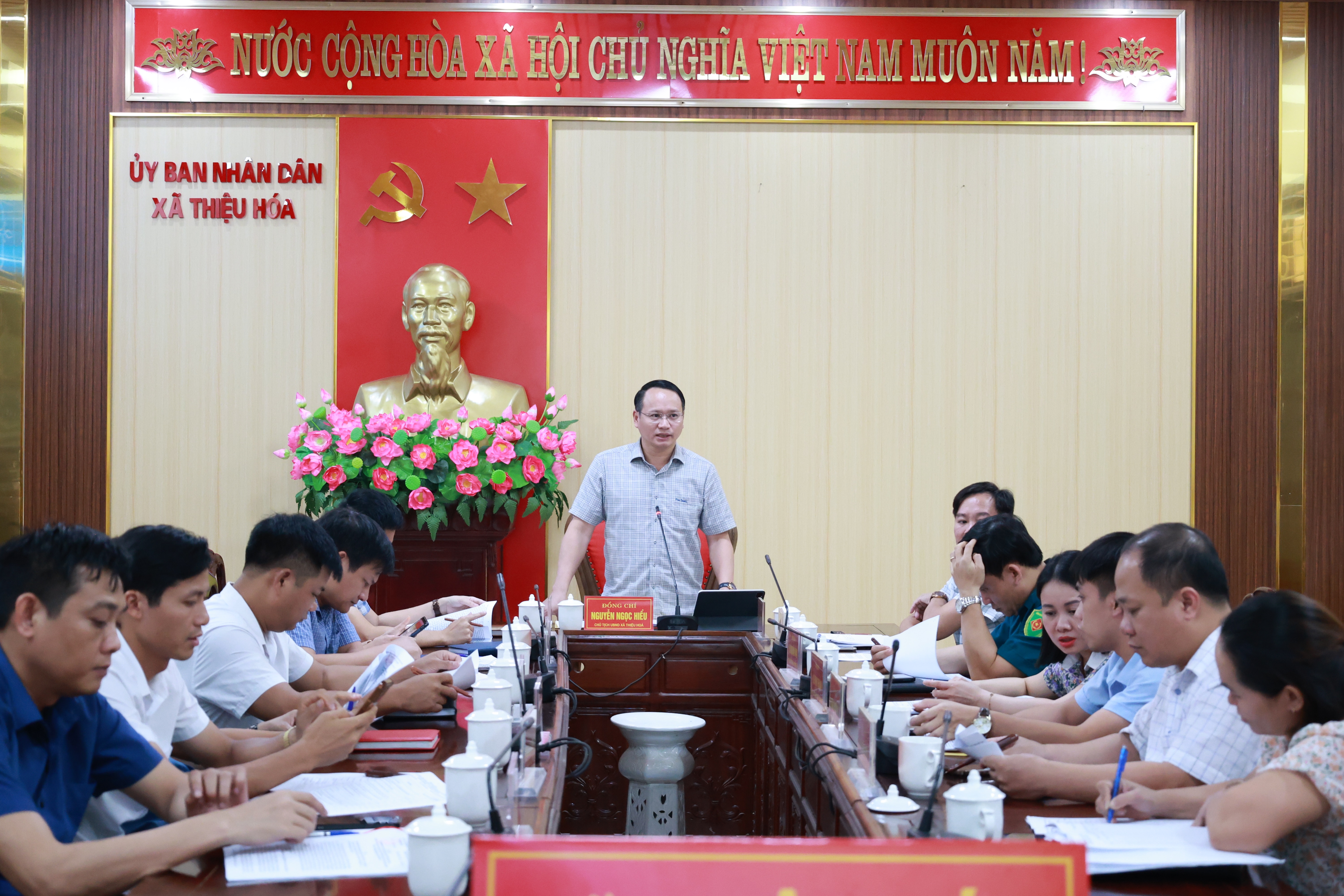 Anh-tin-bai