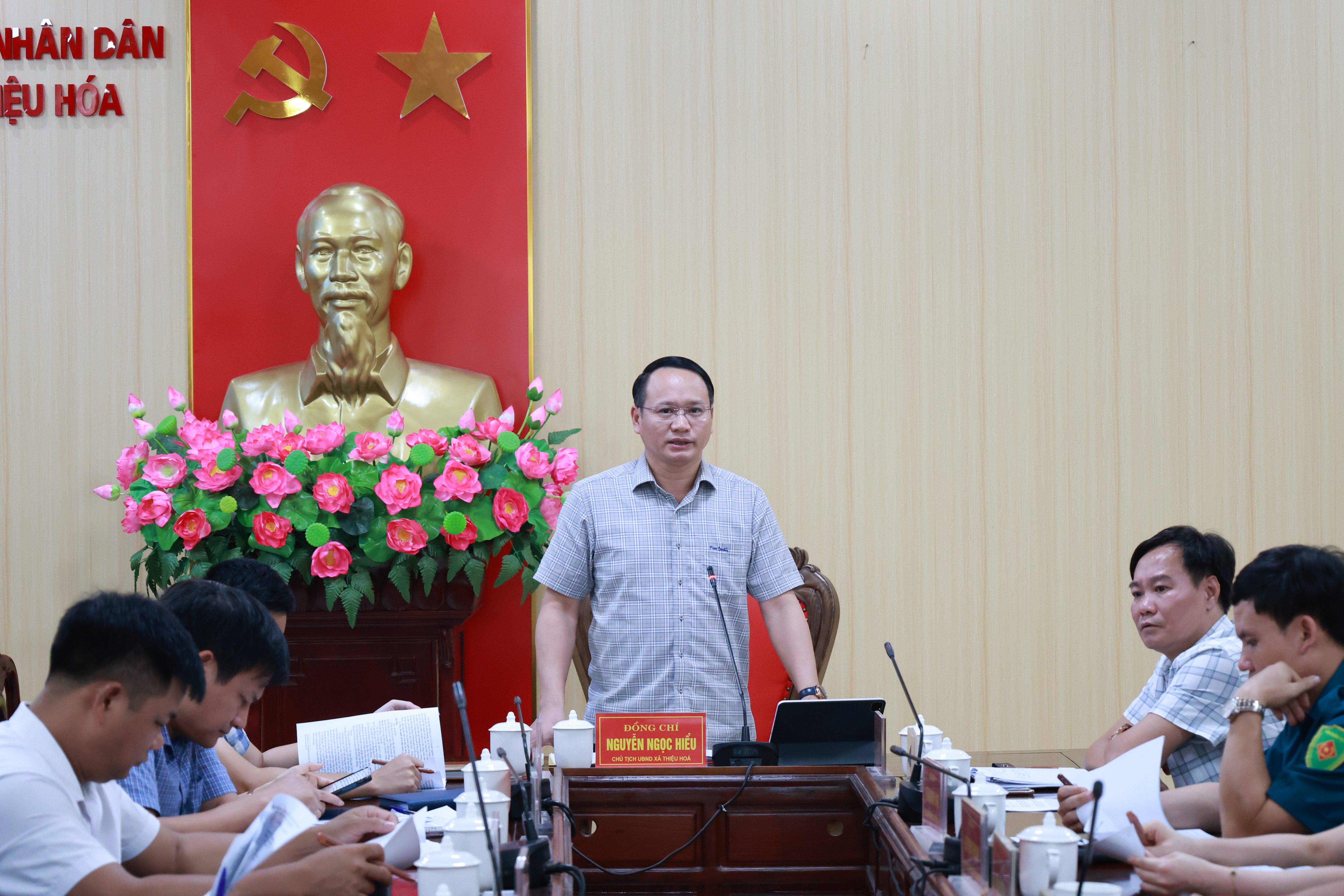 Anh-tin-bai