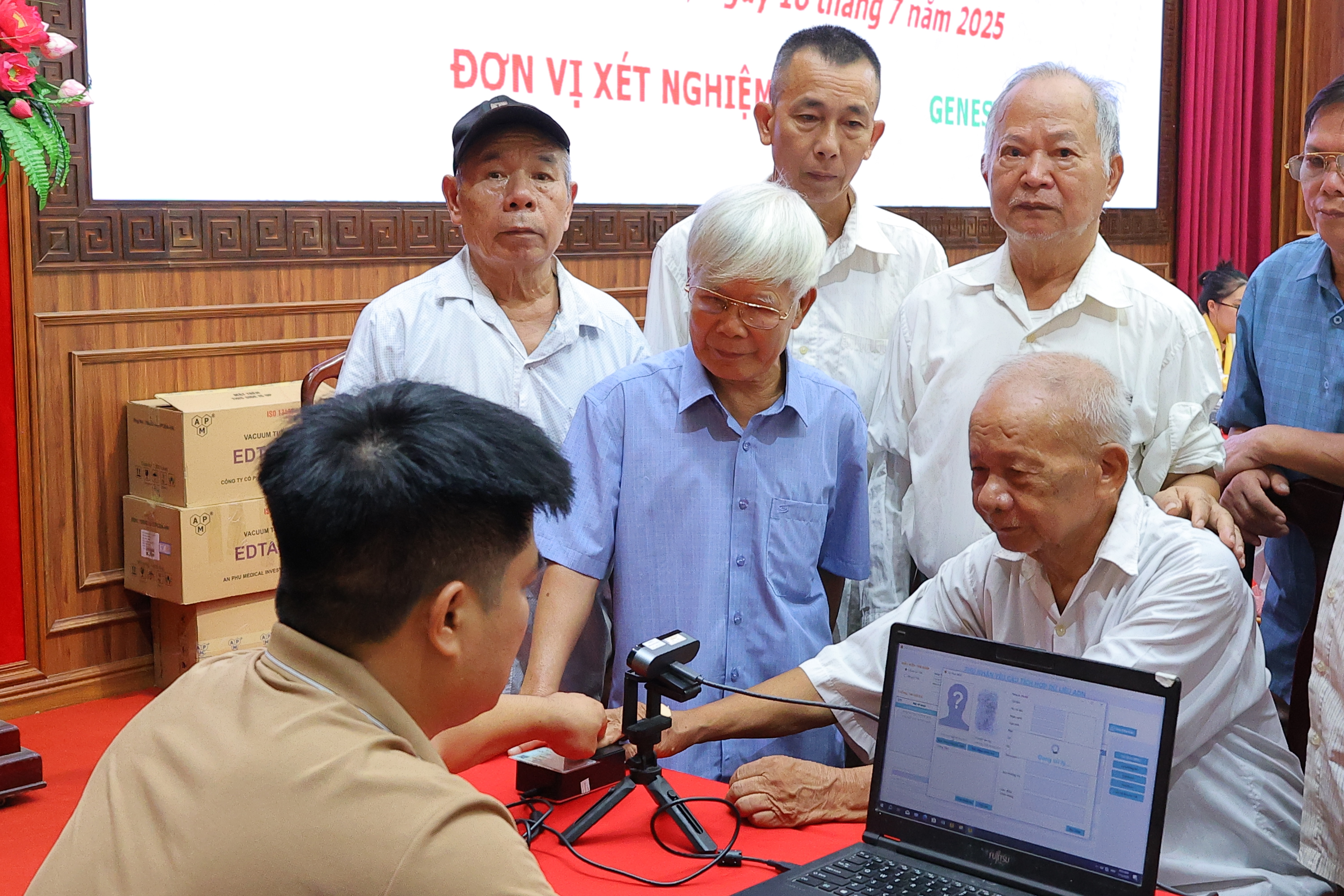 Anh-tin-bai