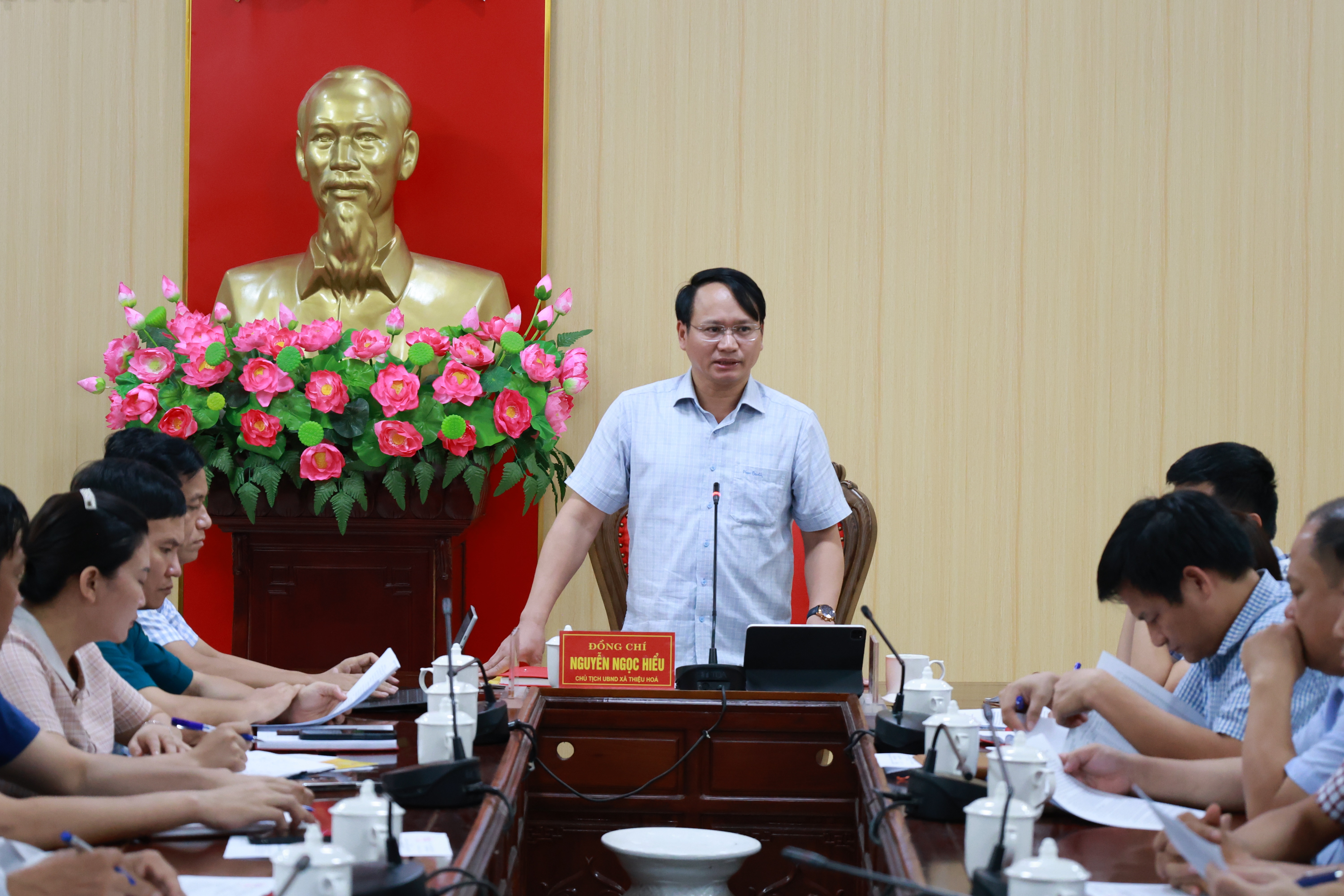 Anh-tin-bai